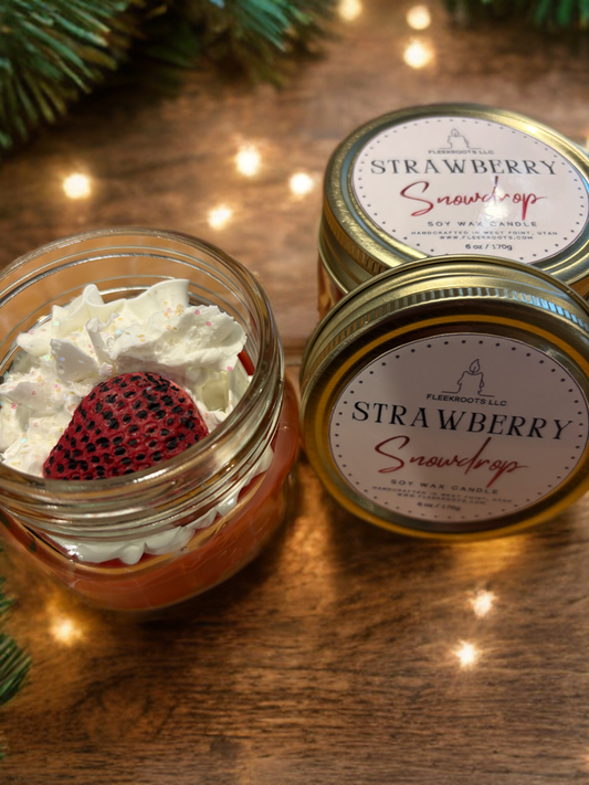 Strawberry Snowdrop – Handcrafted Artisan Candle (6 oz)